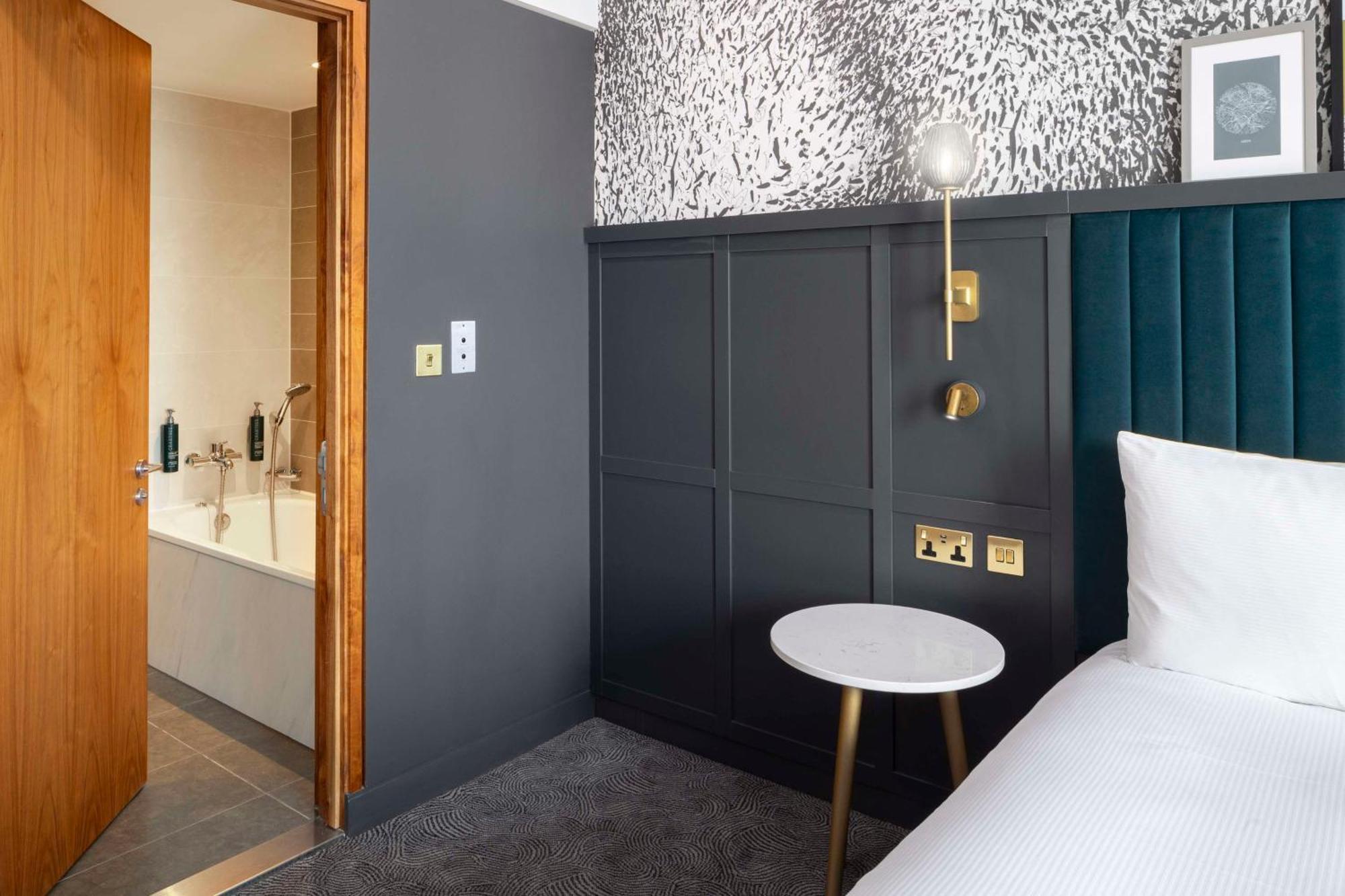 Doubletree By Hilton Hotel 4*