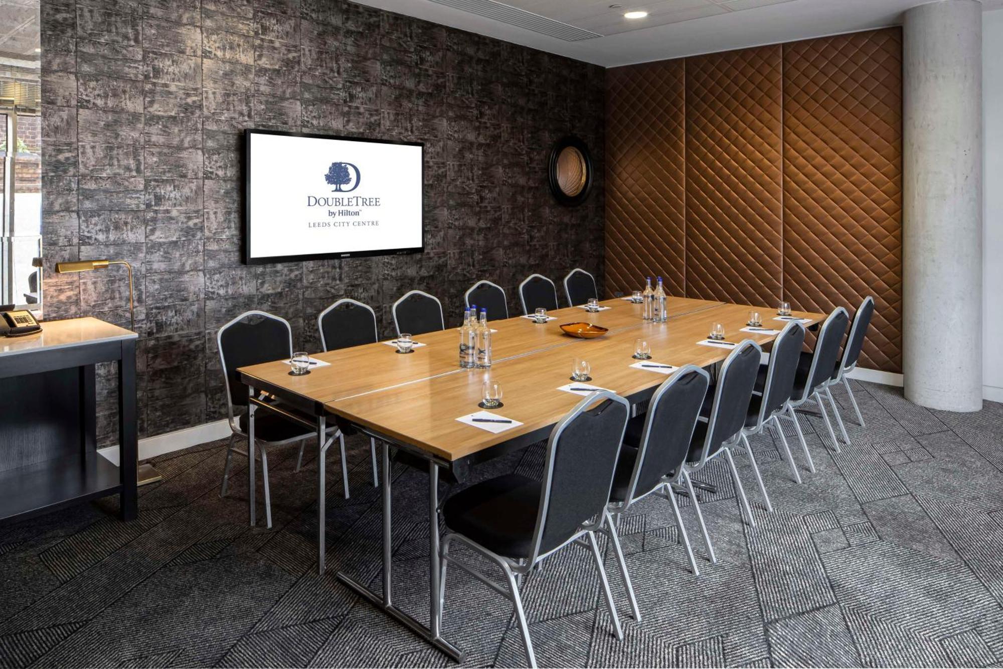 Doubletree By Hilton Leeds Hotel 4*